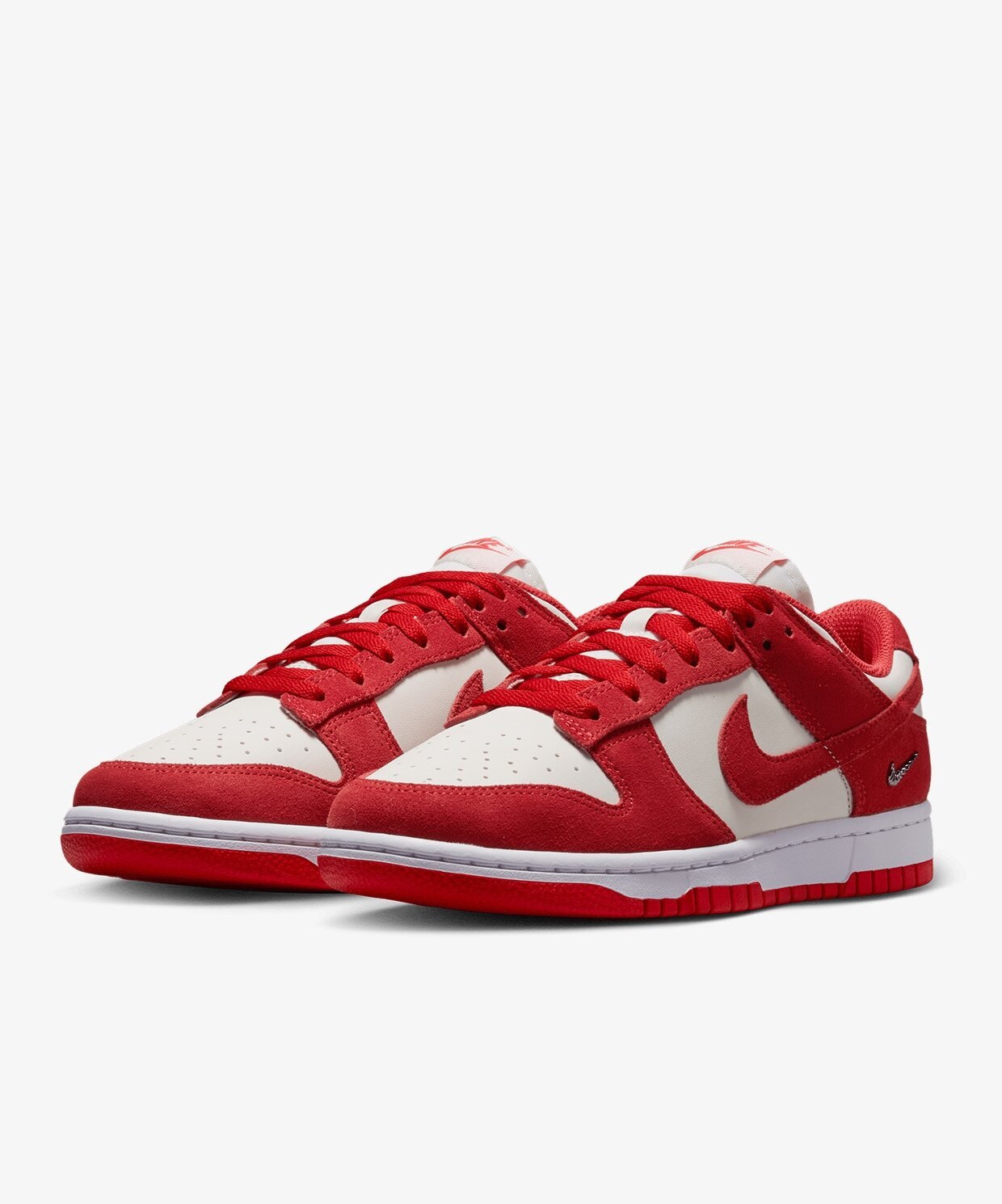Nike Dunk Low "University Red"