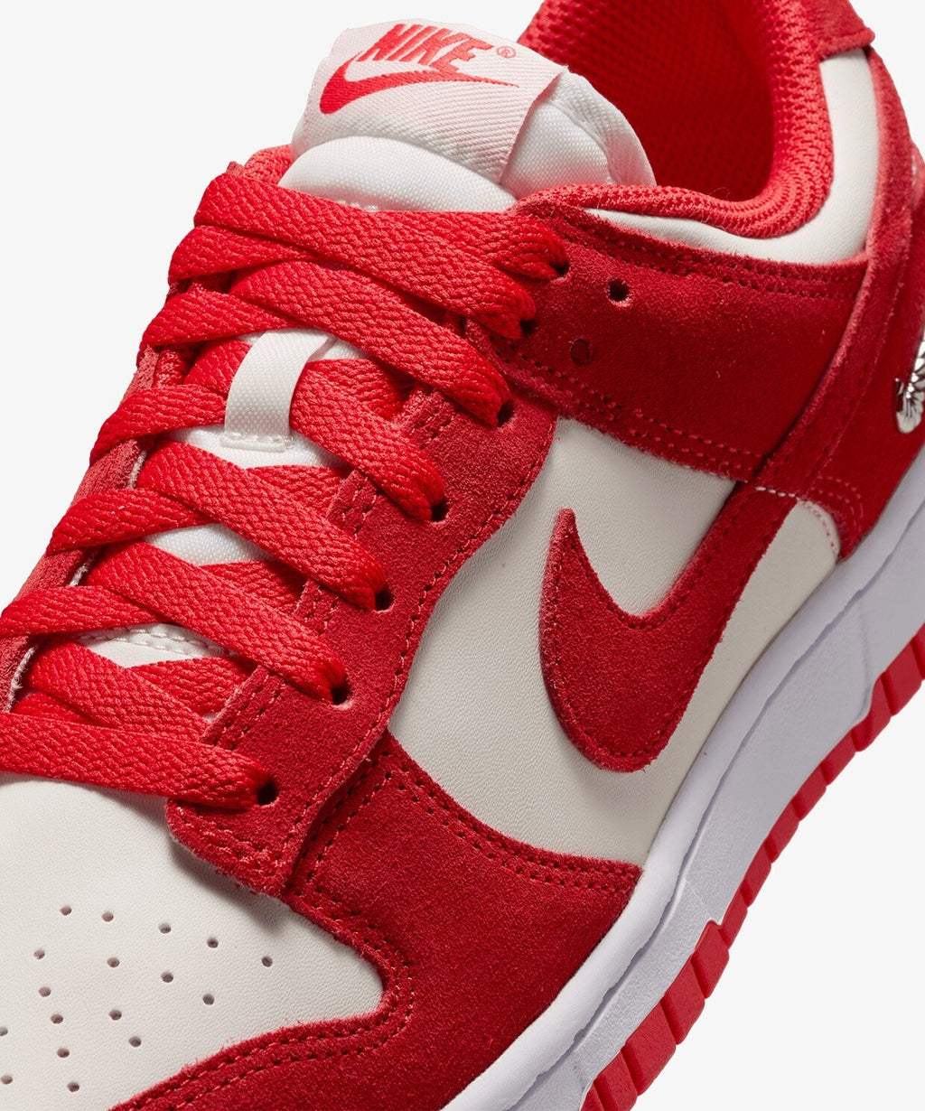 Nike Dunk Low "University Red"