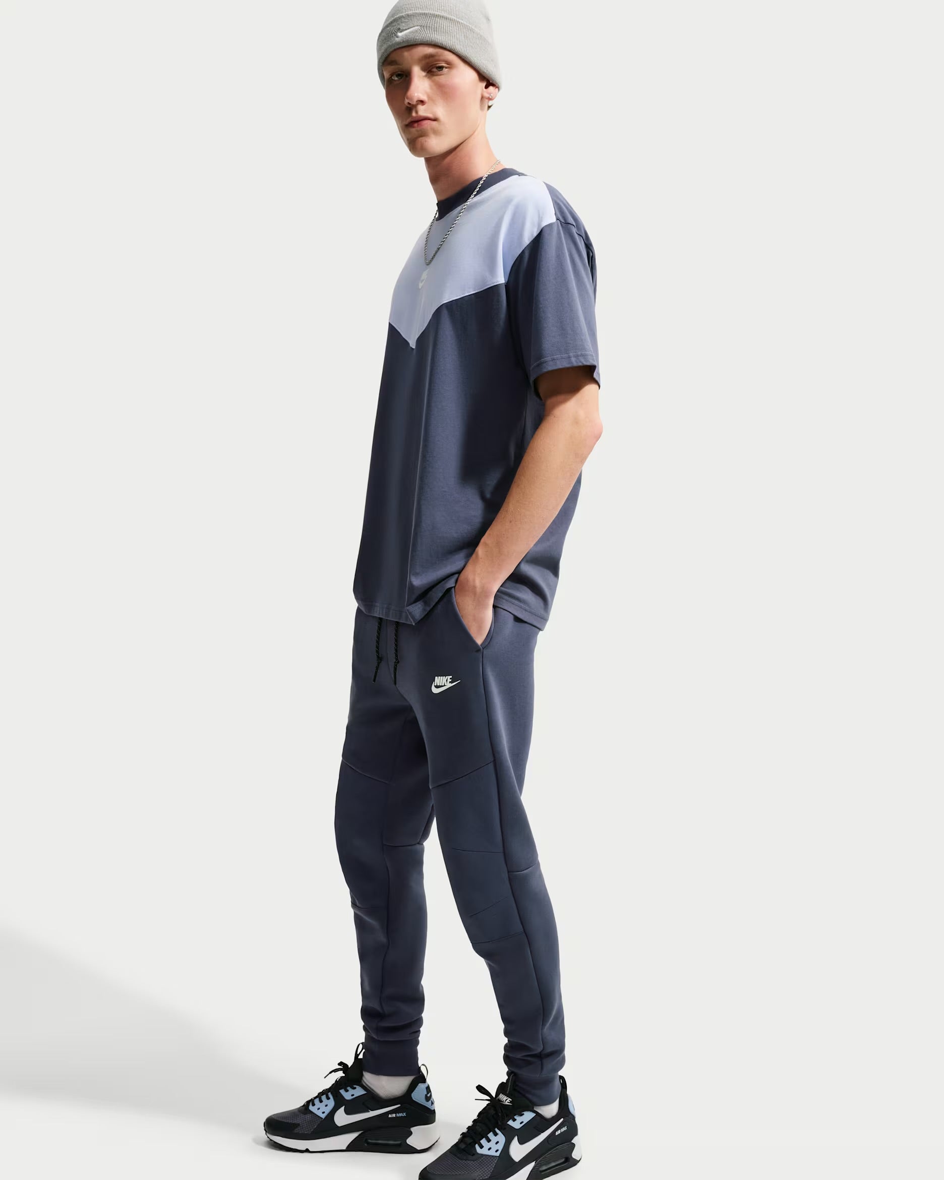 Nike Tech
Fleece Erkek Jogger'ı