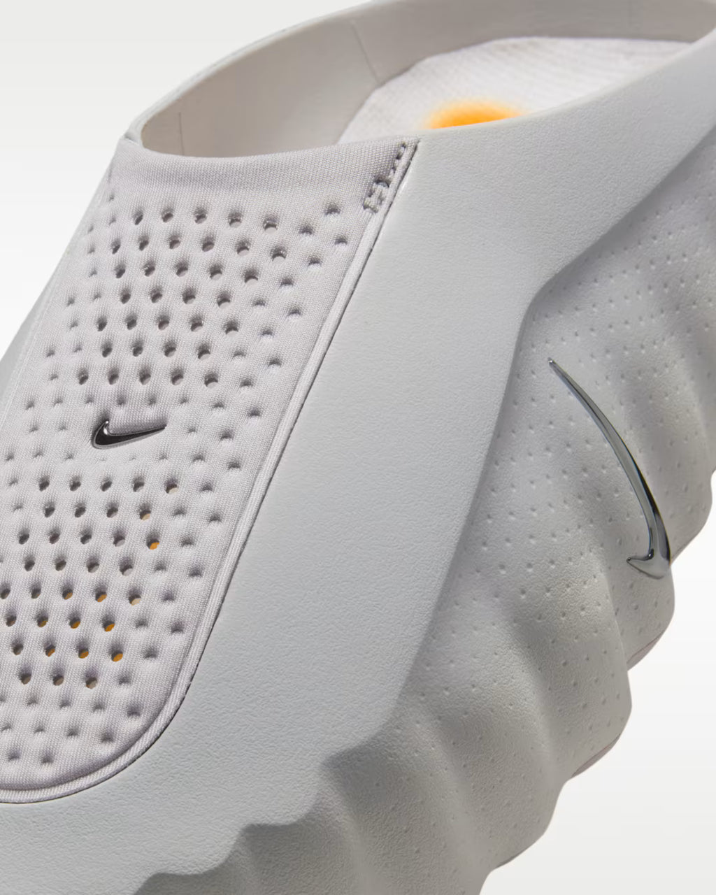 Nike Mind 001